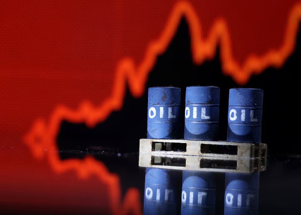 Πόσο επηρεάζει η “αποκλιμάκωση” στη Μέση Ανατολή τις τιμές πετρελαίου