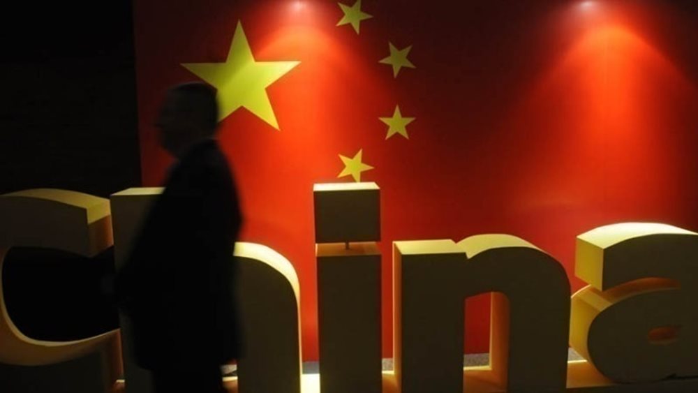 Η Μάο Νινγκ, εκπρόσωπος του κινεζικού ΥΠΕΞ, απέρριψε τις προειδοποιήσεις των ΗΠΑ για τη συνεργασία με τη Ρωσία
