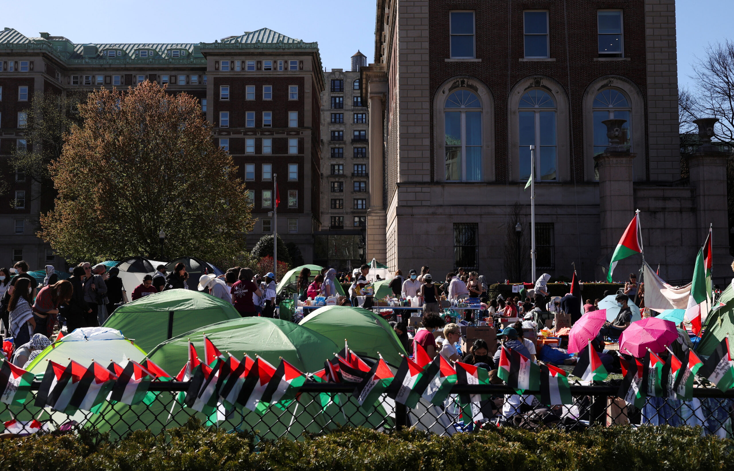 ΗΠΑ: Μεγαλώνει το κίνημα στα πανεπιστήμια με διαδηλώσεις υπέρ των Παλαιστινίων