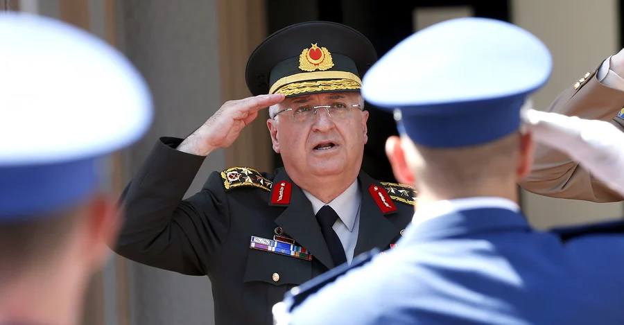 «Ο άνθρωπος κόβει ντονέρ…»: Η ειρωνεία του Τούρκου υπουργού Άμυνας για τον Γερμανό πρόεδρο σε ερώτηση για τα Eurofighter