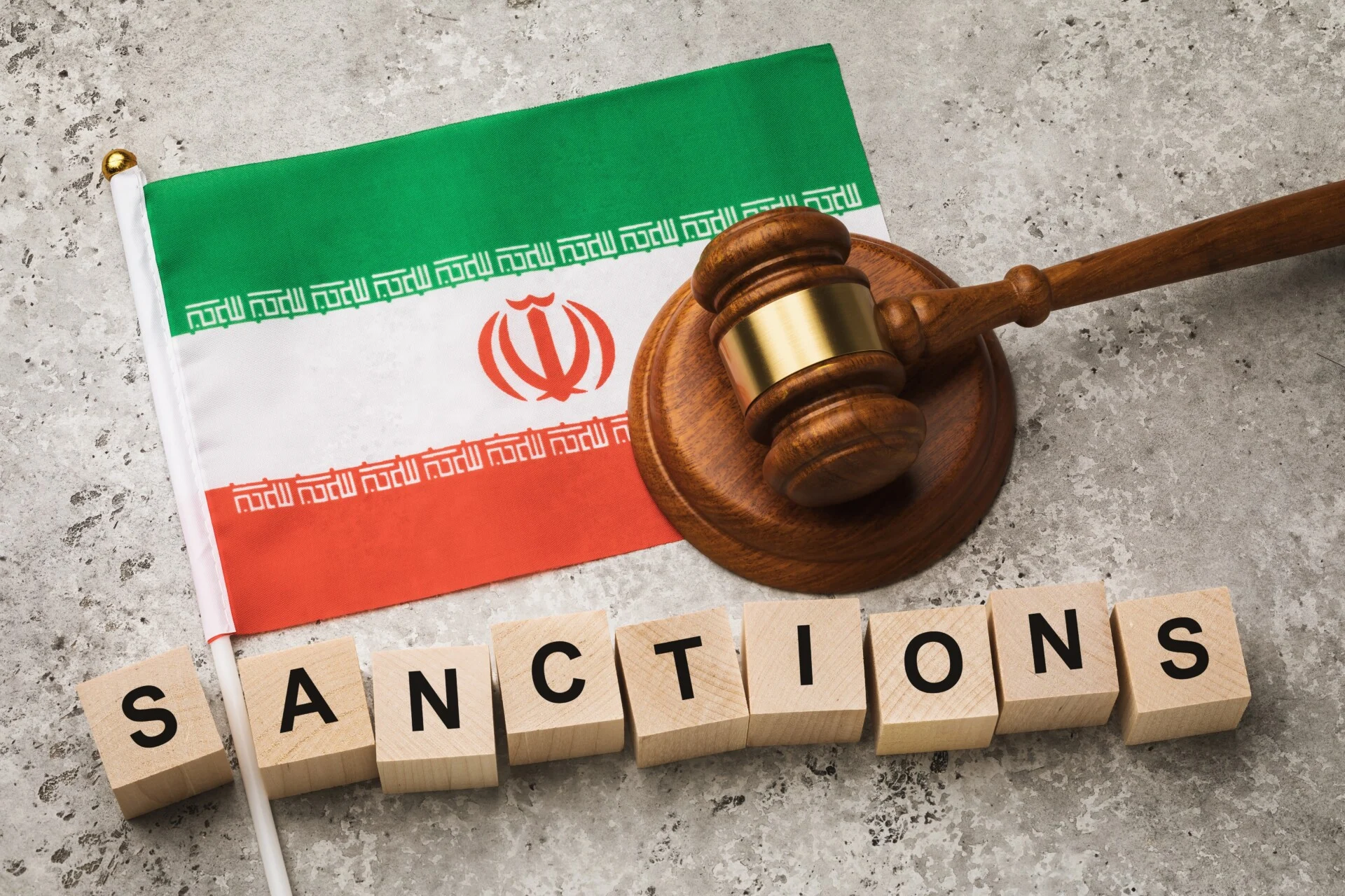 Ιράν: 45 χρόνια σε κλοιό κυρώσεων – Όλα ξεκίνησαν από την «κρίση των ομήρων»