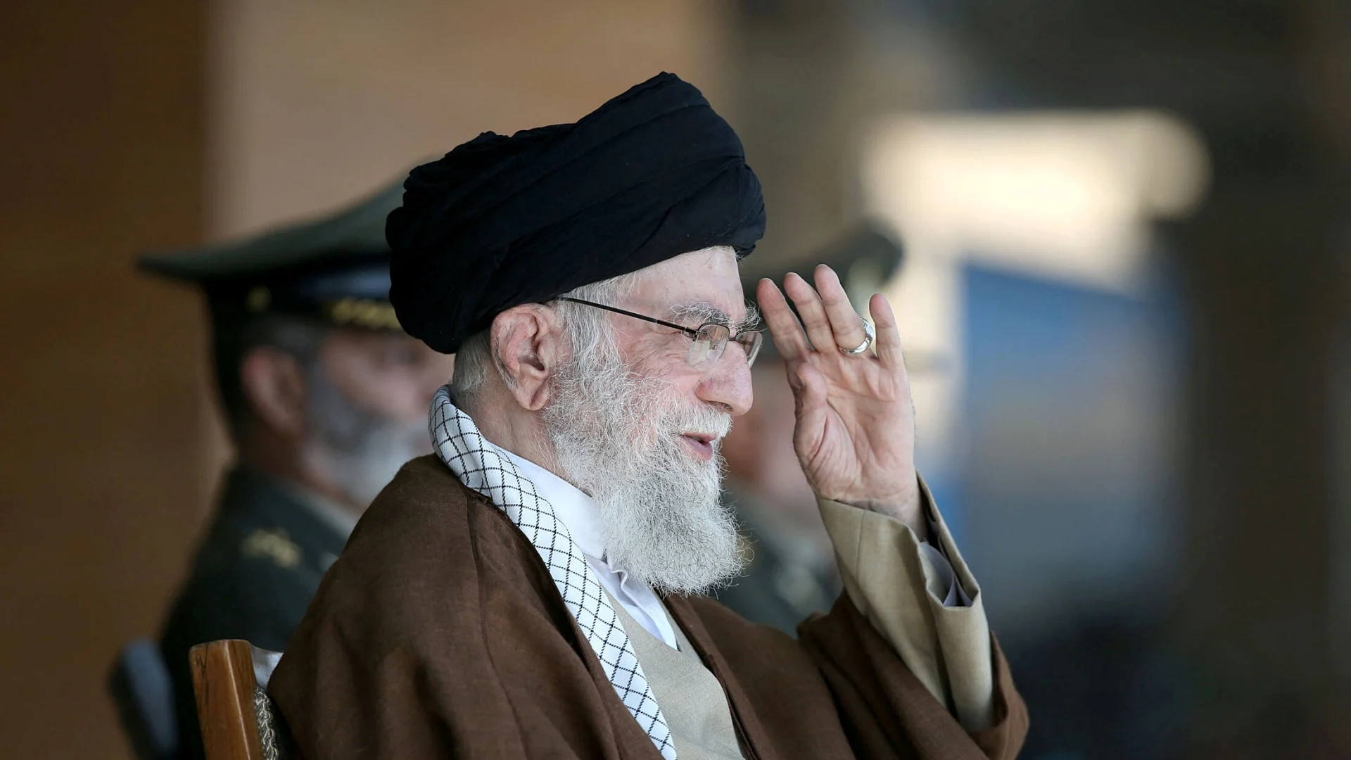 Θρησκευτικός ηγέτης του Ιράν Α. Χαμενεΐ: Η επίθεση στο Ισραήλ κατέδειξε την ισχύ της χώρας ανεξάρτητα από το πόσοι στόχοι επλήγησαν