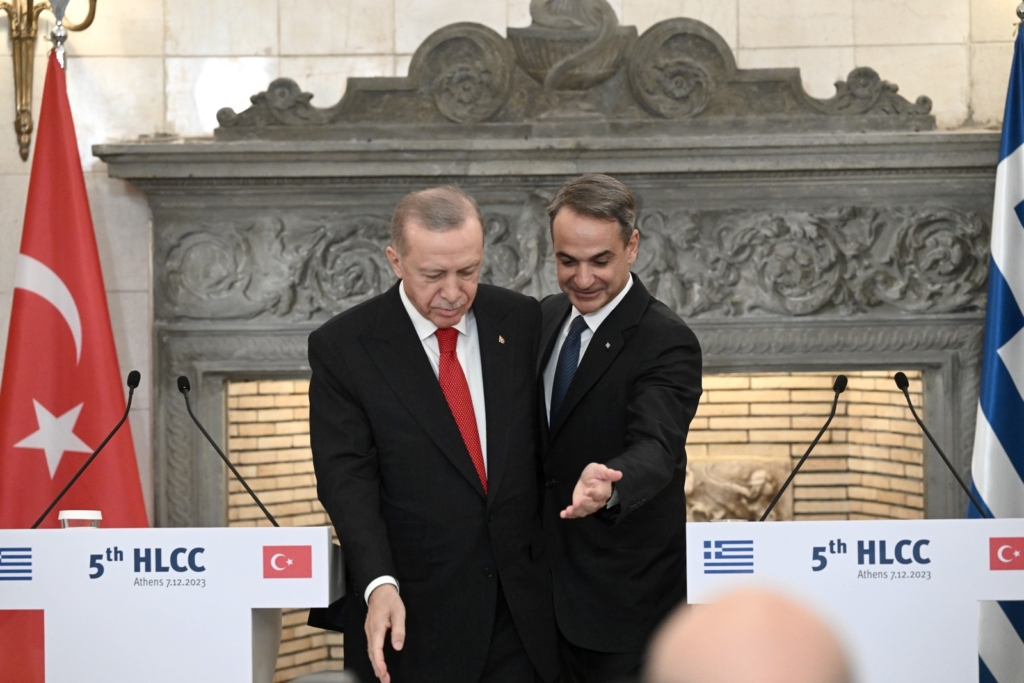 Ελληνοτουρκικά: Η Τουρκία επί εικοσαετία επεκτείνει τις διεκδικήσεις της και η Ελλάδα “χτίζει” θετική ατζέντα…
