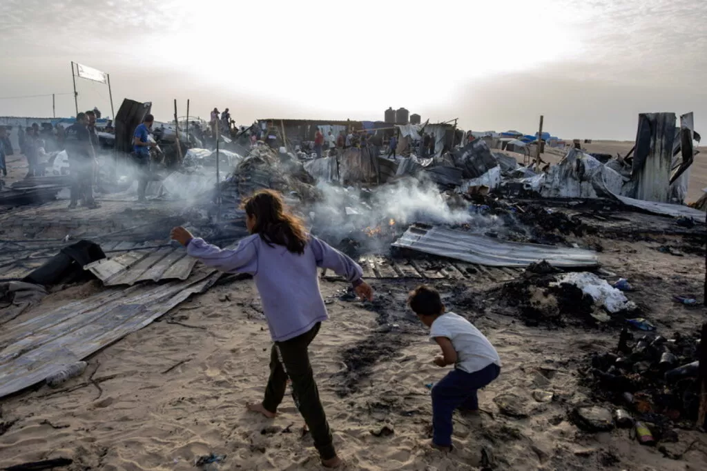 Ισραήλ-Γάζα: Με βόμβες Made in U.S.A. το πολύνεκρο πλήγμα των Ισραηλινών σε καταυλισμό εκτοπισμένων στη Ράφα