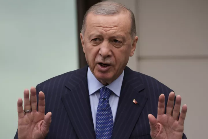 Τουρκία: Ο Ερντογάν κινητοποιείται διεθνώς για να ενισχύσει τη θέση της χώρας του