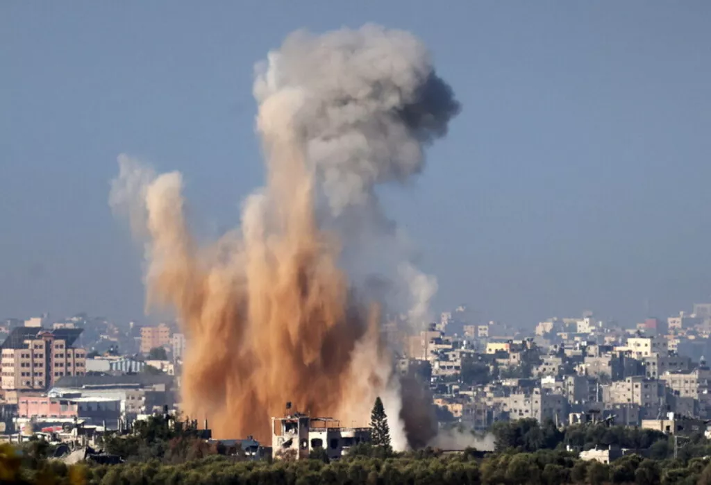 Το Ισραήλ σφυροκοπά τη Λωρίδα της Γάζας – Ο Μπένι Γκαντς απειλεί με παραίτηση