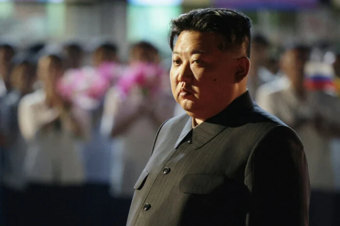 Βόρεια Κορέα: Απαντά στην ανάπτυξη αμερικανικού αεροπλανοφόρου με εκτόξευση βαλλιστικού πυραύλου