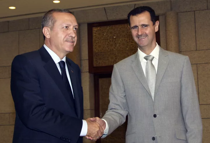 Προς αποκατάσταση διμερών σχέσεων Τουρκίας-Συρίας
