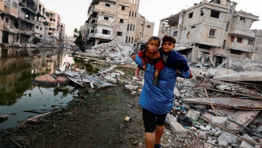 Το Ισραήλ σφυροκοπά τη νότια Γάζα – Οι άμαχοι Παλαιστίνιοι εγκαταλείπουν την περιοχή
