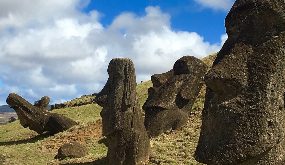 Rapa Nui: Το Νησί του Πάσχα και ο Μύθος της Αυτοκαταστροφής