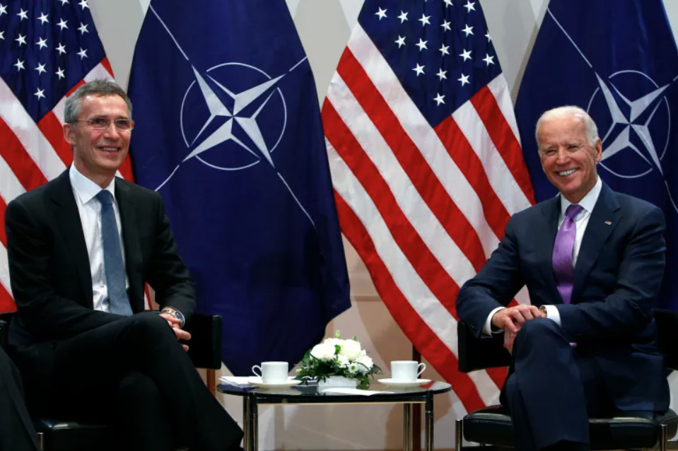 Τι ακριβώς επιδιώκει το ΝΑΤΟ με τη Ρωσία;