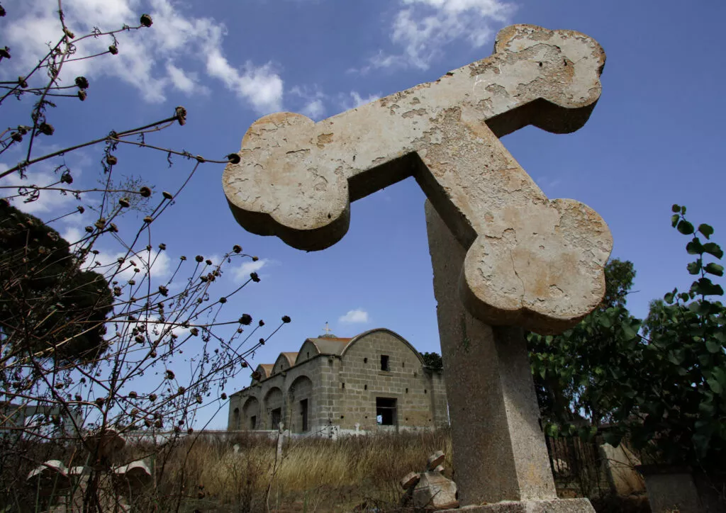 Θέλουν να ξεριζώσουν ιστορία και πολιτισμό από τα κατεχόμενα